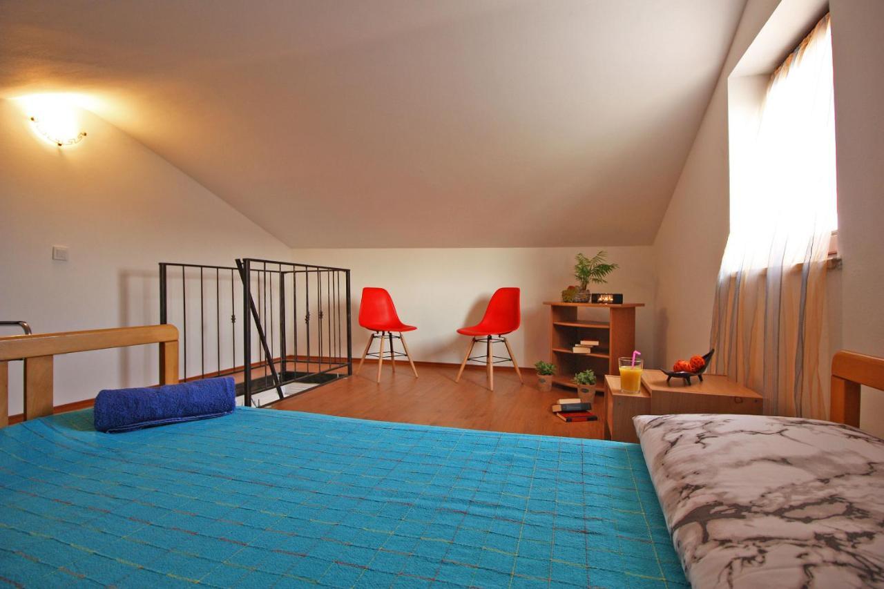 Brijunisol - 3 Apartments Top Position Near The Beautiful Beach Fažana Exterior foto